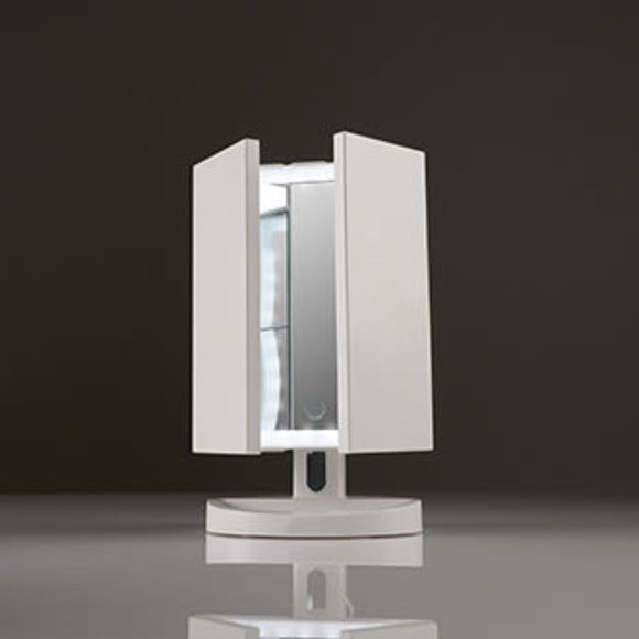 Fancii Tria Tri-fold Lighted Vanity Mirror - Brand New - Picture 7 of 9